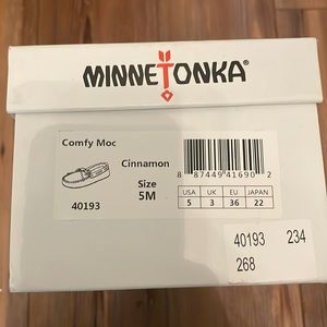 Women's Minnetonka Comfy Moc Moccasin Slippers